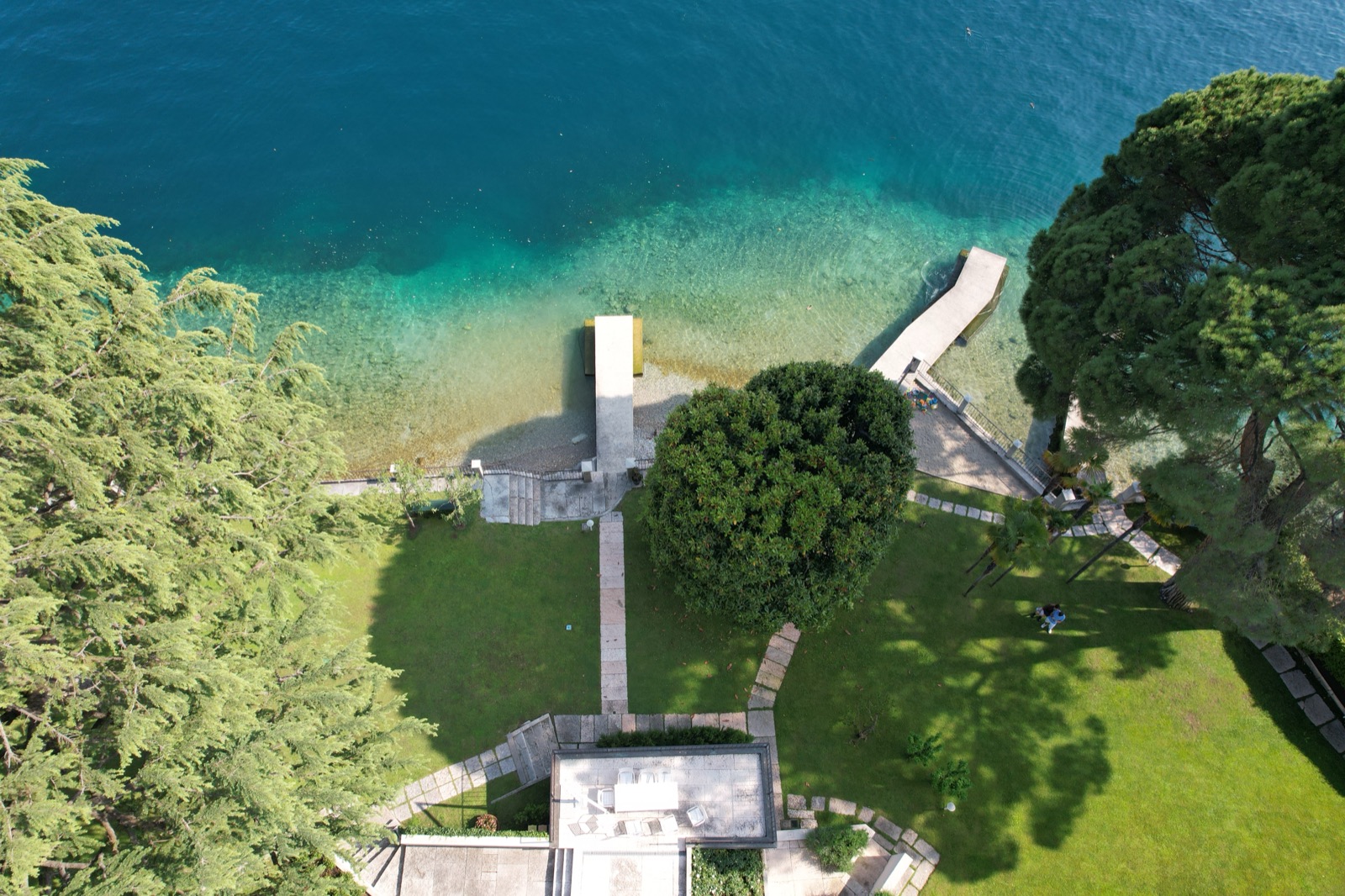 Lago di Garda — spiaggia privata sul lago
